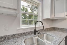 15 Ophir Drive photo 4