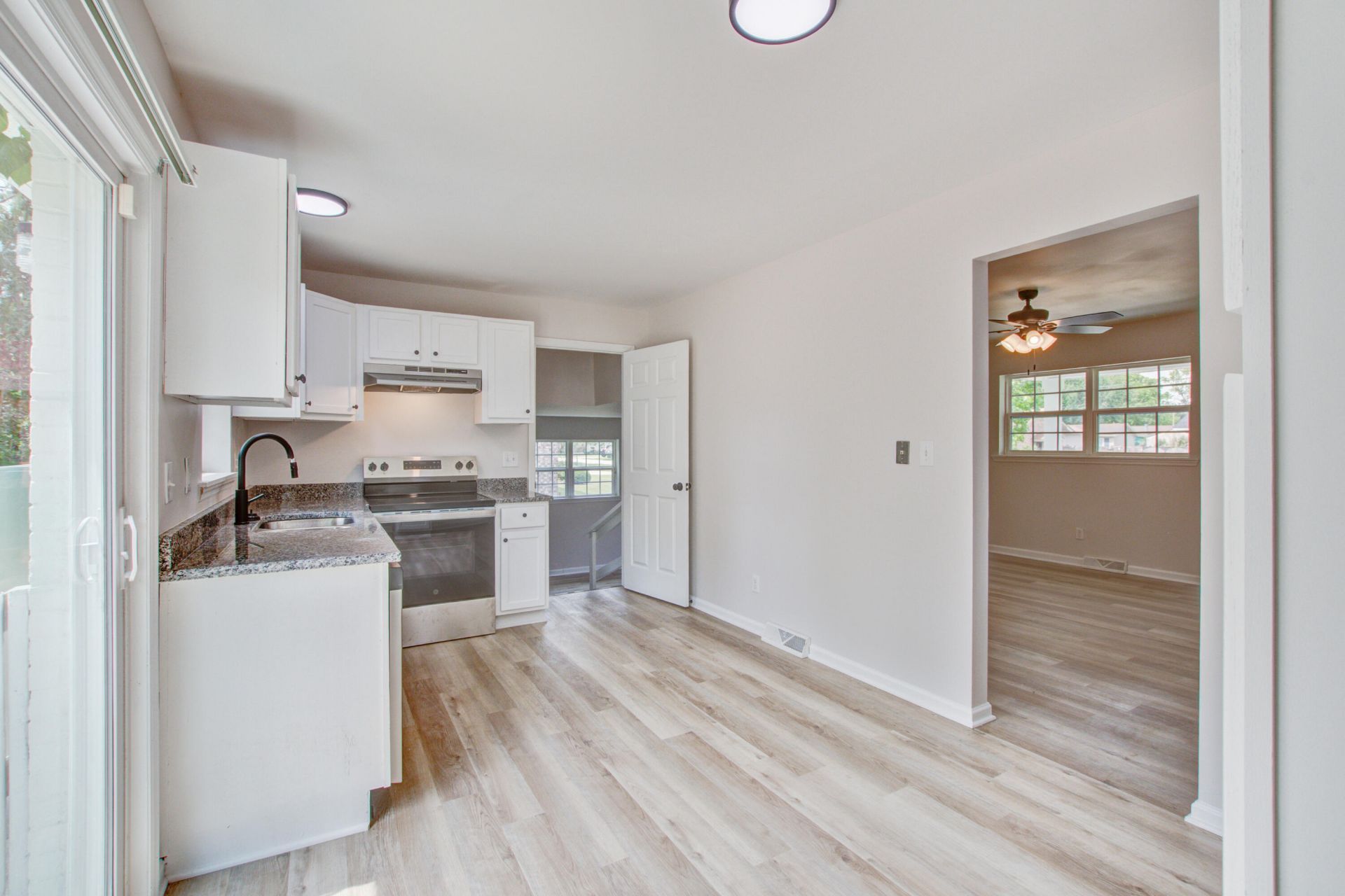 15 Ophir Drive Photo 6