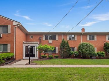 803 PLATE Street, Unit 207, Rochester, Mi 48307
