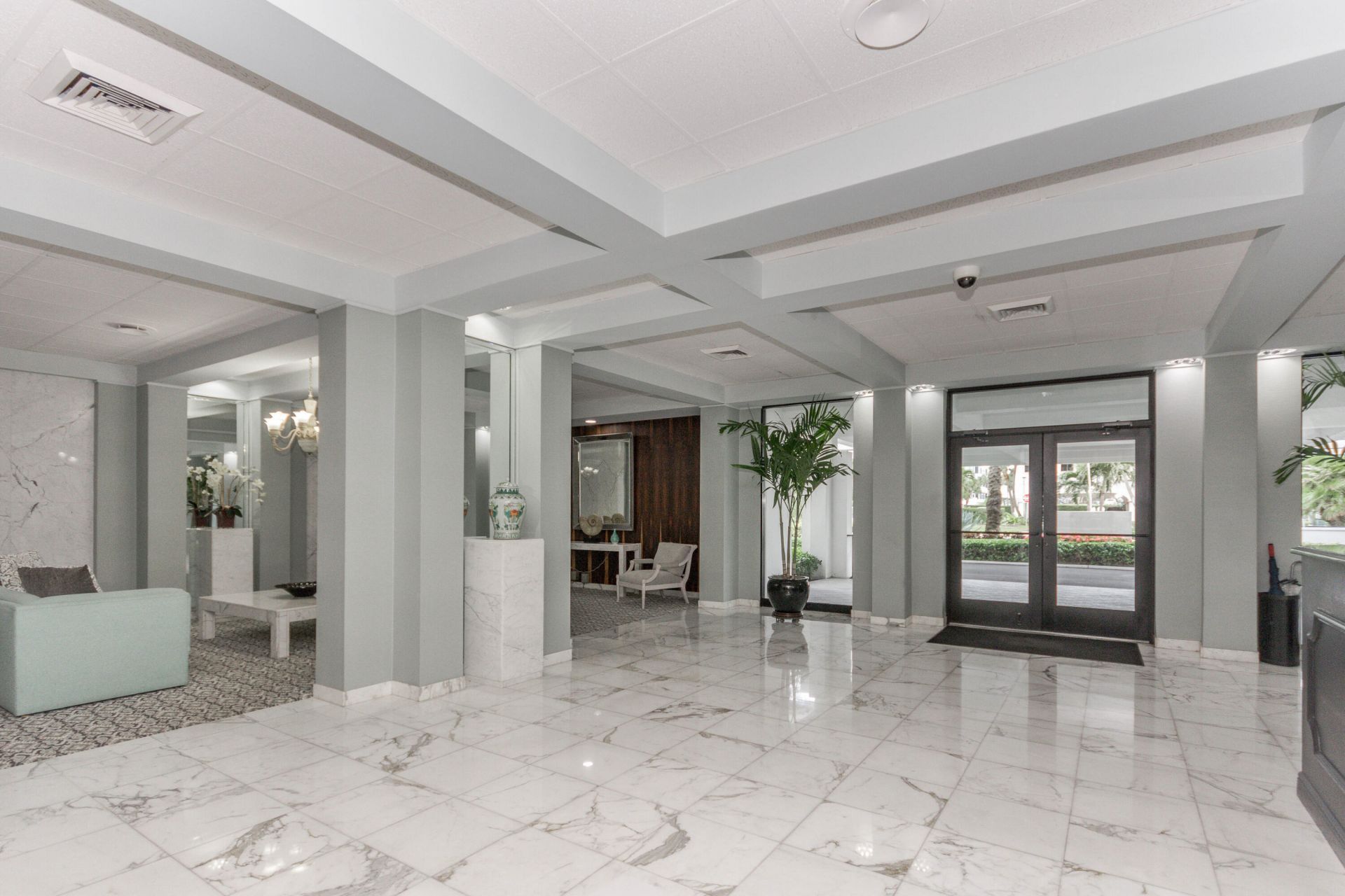 2860 S Ocean Boulevard, Unit 301, Palm Beach, FL 33480 Photo