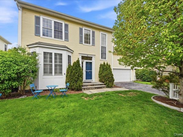 38 Ovation Court, White Plains, NY 10603