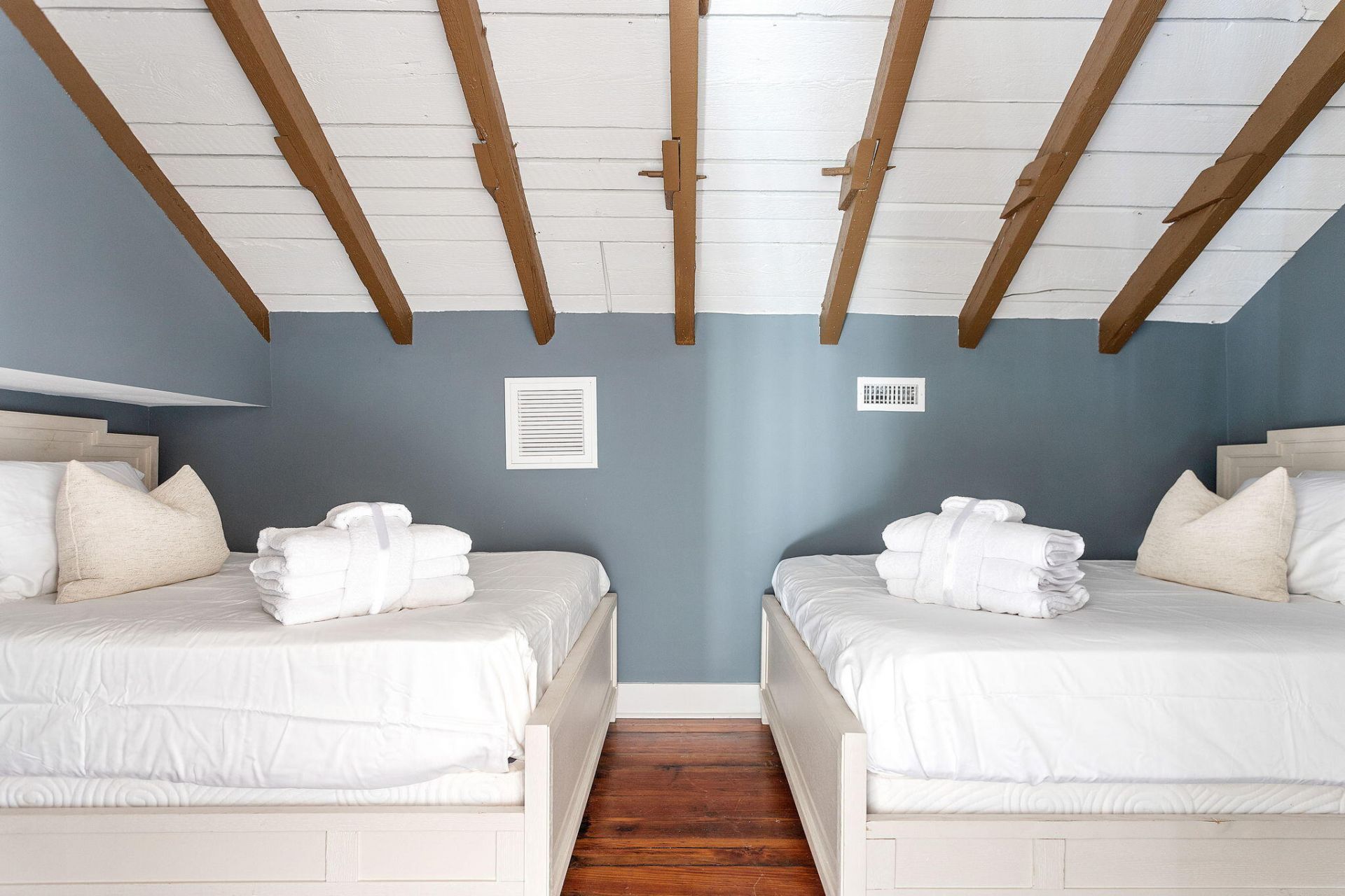 114 Spring Street  Photo 29