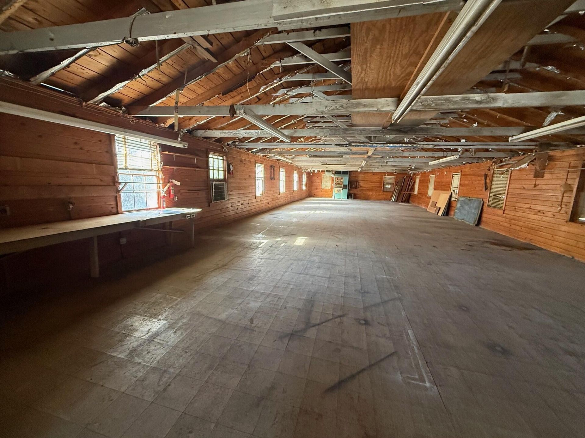 692 Murray Street Photo 7