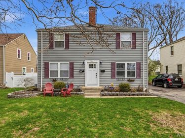 955 Beach Road , Buffalo, NY 14225