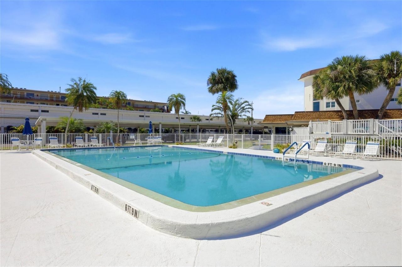 2100 Benjamin Franklin Drive, Unit 205, Sarasota, FL 34236 Photo