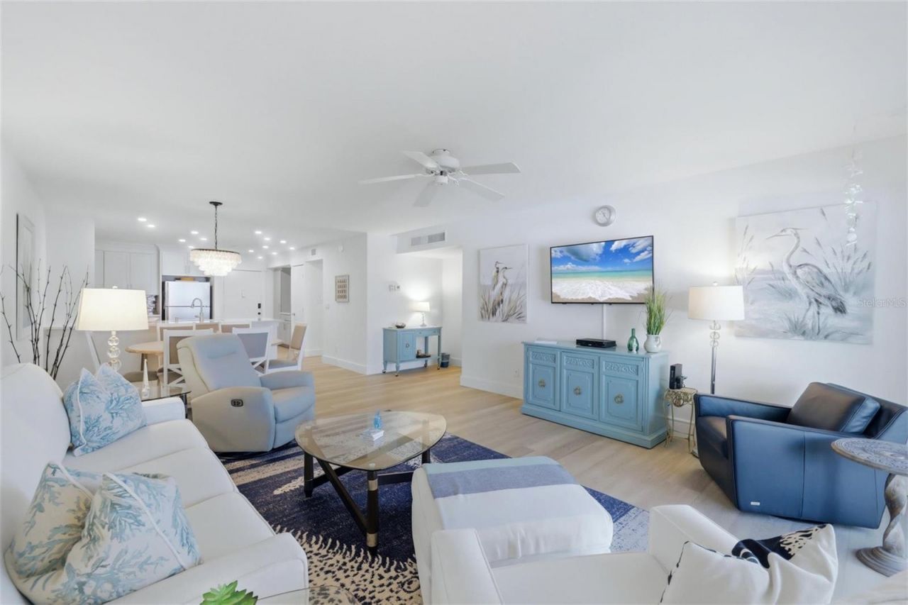 2100 Benjamin Franklin Drive, Unit 205, Sarasota, FL 34236 Photo