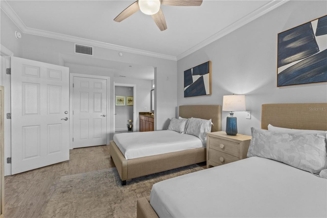 1354 Centre Court Ridge Drive , Unit 302, Reunion, FL 34747 Photo