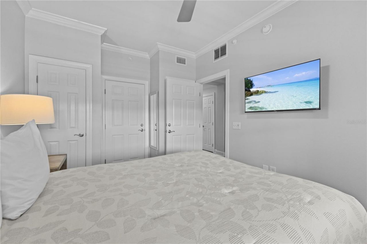 1354 Centre Court Ridge Drive , Unit 302, Reunion, FL 34747 Photo