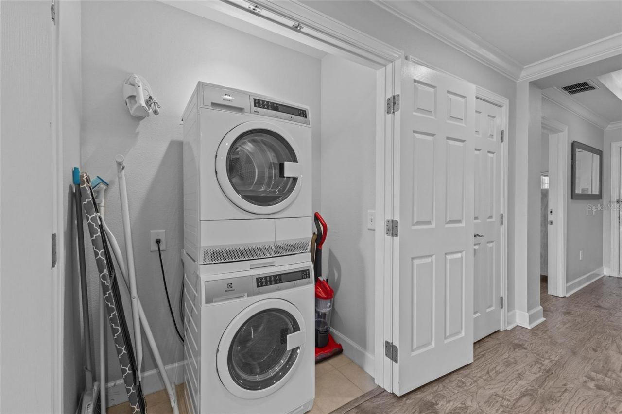 1354 Centre Court Ridge Drive , Unit 302, Reunion, FL 34747 Photo