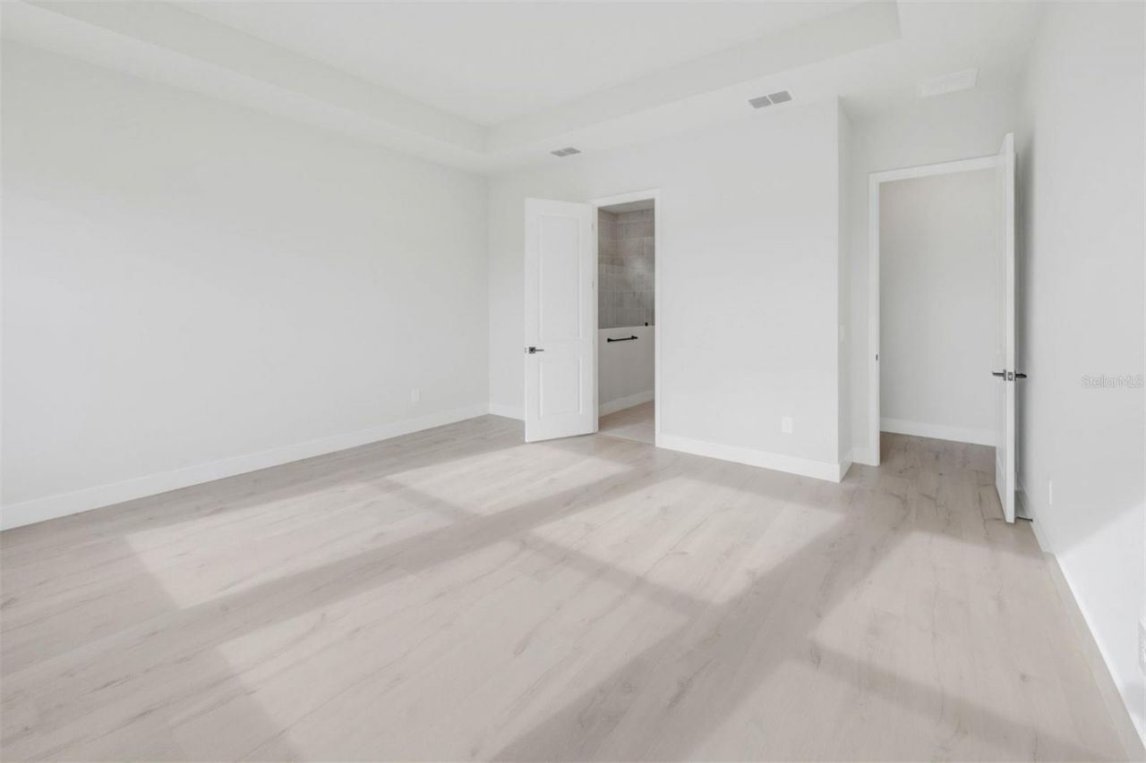 6823 Heron Meadow Drive, Sarasota, FL 34241 Photo
