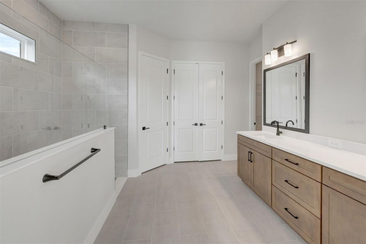6823 Heron Meadow Drive, Sarasota, FL 34241 Photo