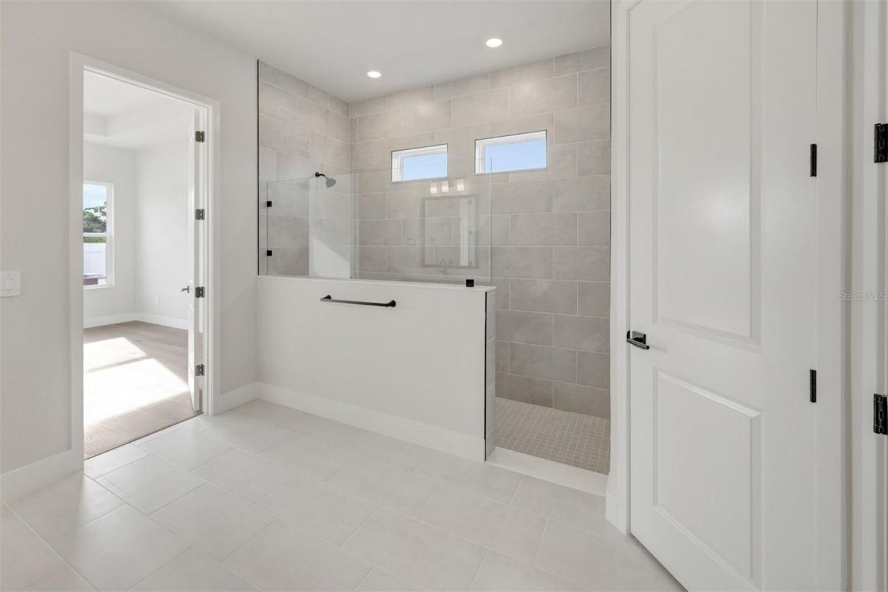6823 Heron Meadow Drive, Sarasota, FL 34241 Photo