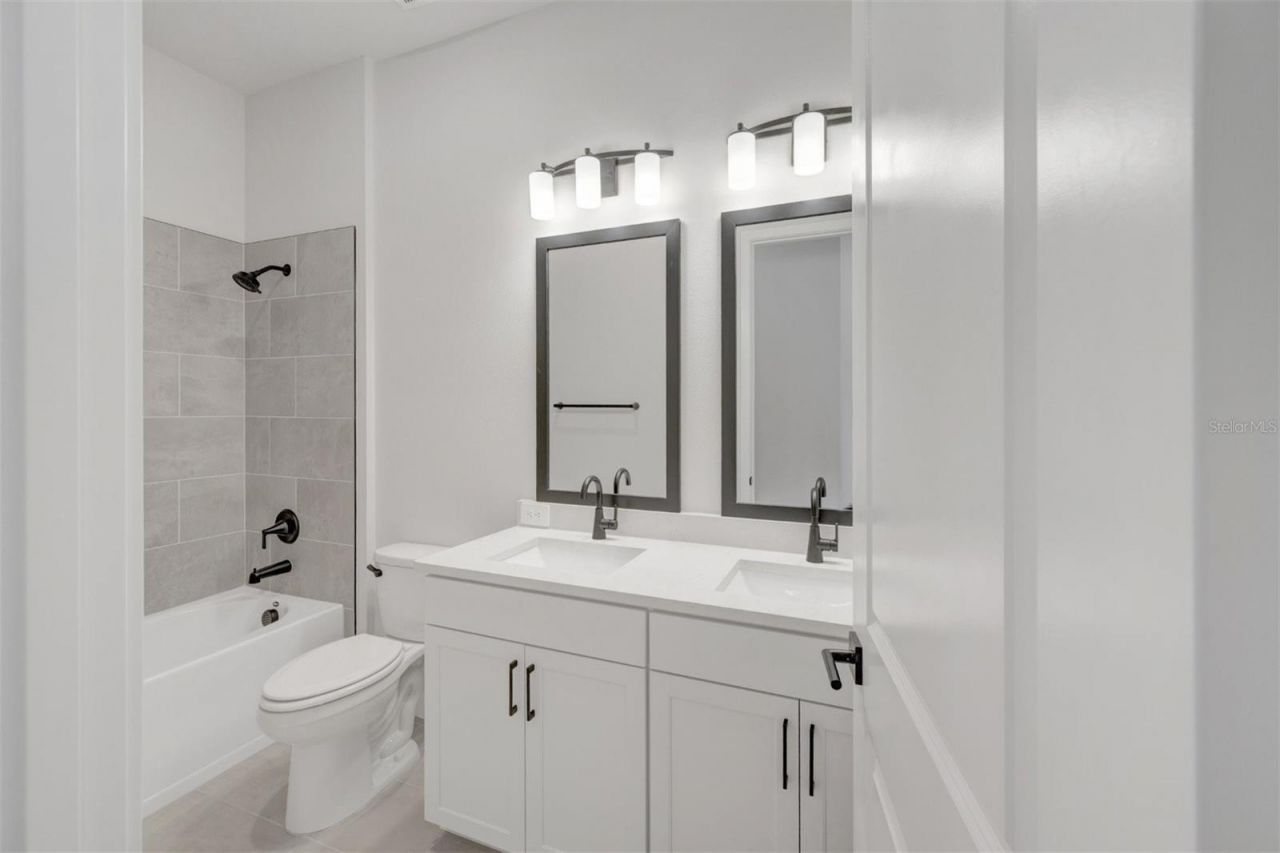 6823 Heron Meadow Drive, Sarasota, FL 34241 Photo