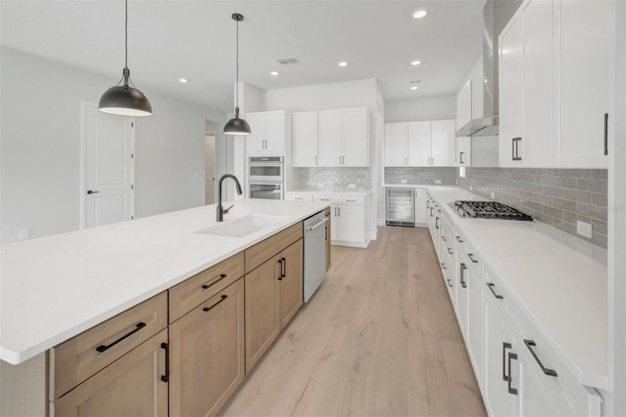 6823 Heron Meadow Drive, Sarasota, FL 34241 Photo