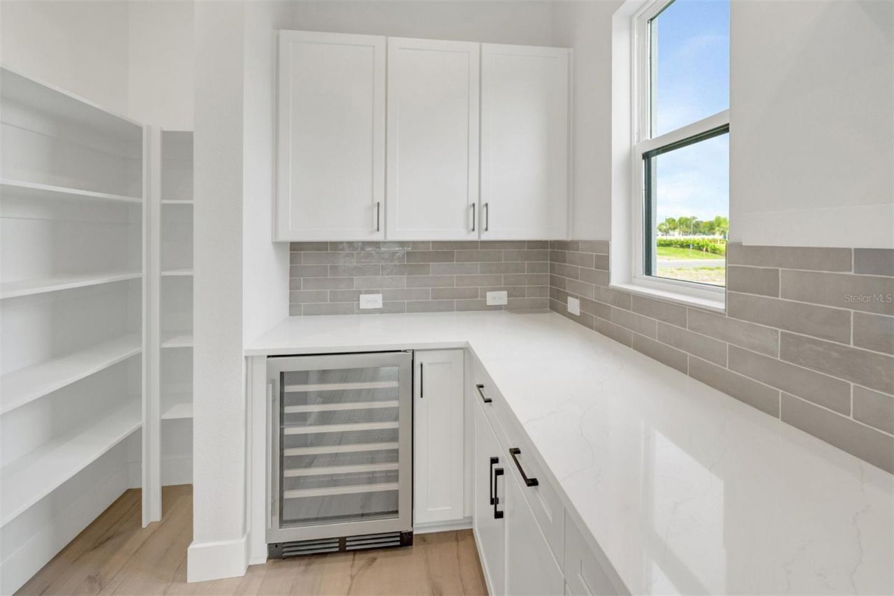 6823 Heron Meadow Drive, Sarasota, FL 34241 Photo