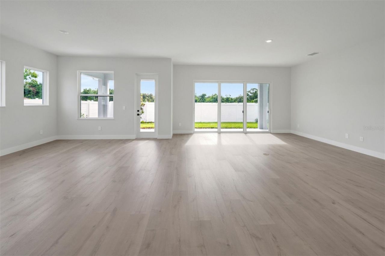 6823 Heron Meadow Drive, Sarasota, FL 34241 Photo