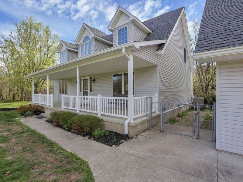 67230 Creek Road , McArthur, OH 45651 Photo 4