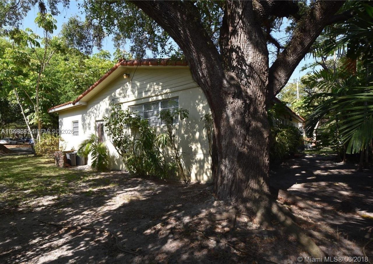 800 Andalusia Ave, Coral Gables, FL 33134 Photo