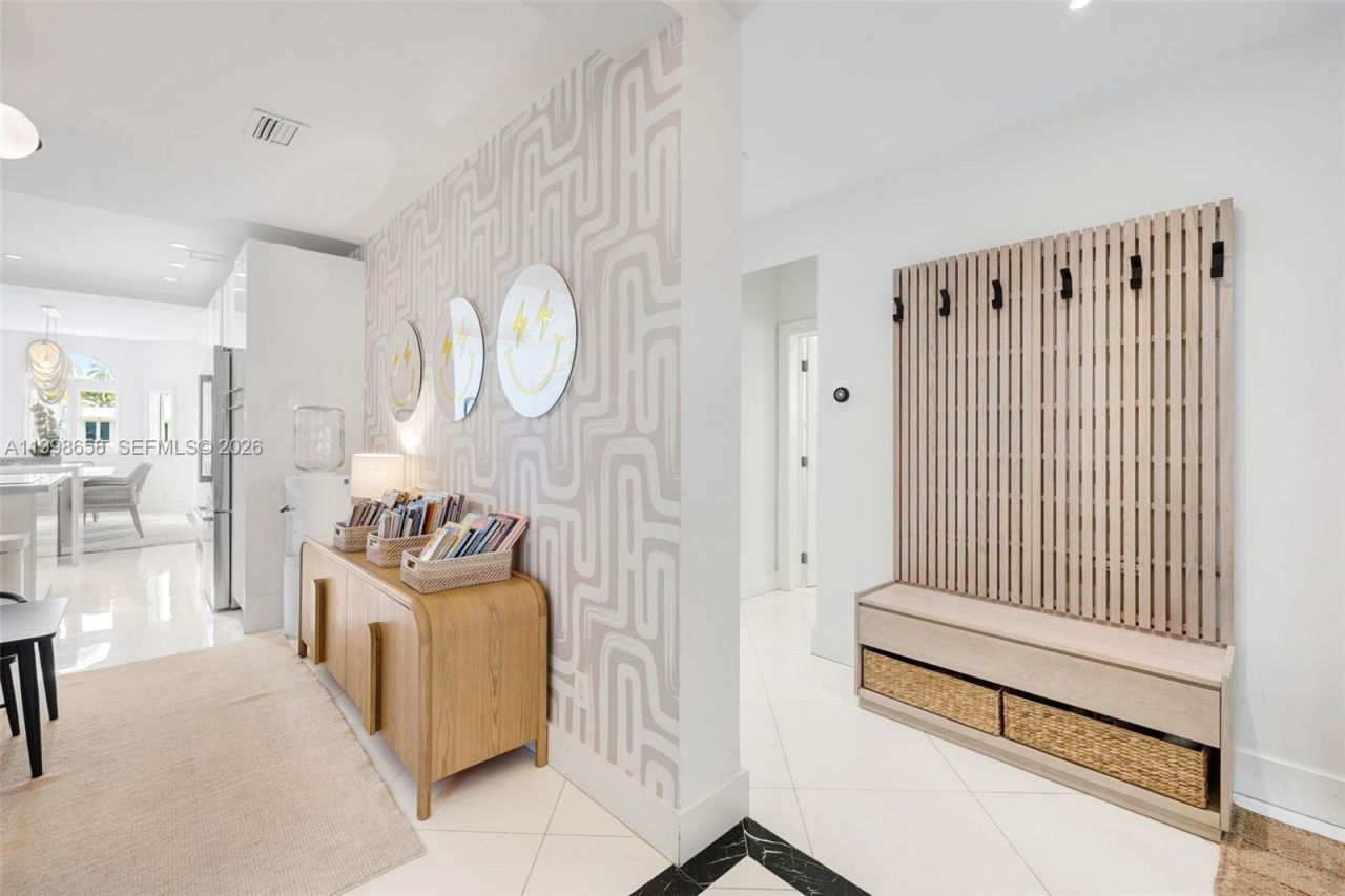 1415 Sunset Harbour Dr, Unit TH-102, Miami Beach, FL 33139 Photo