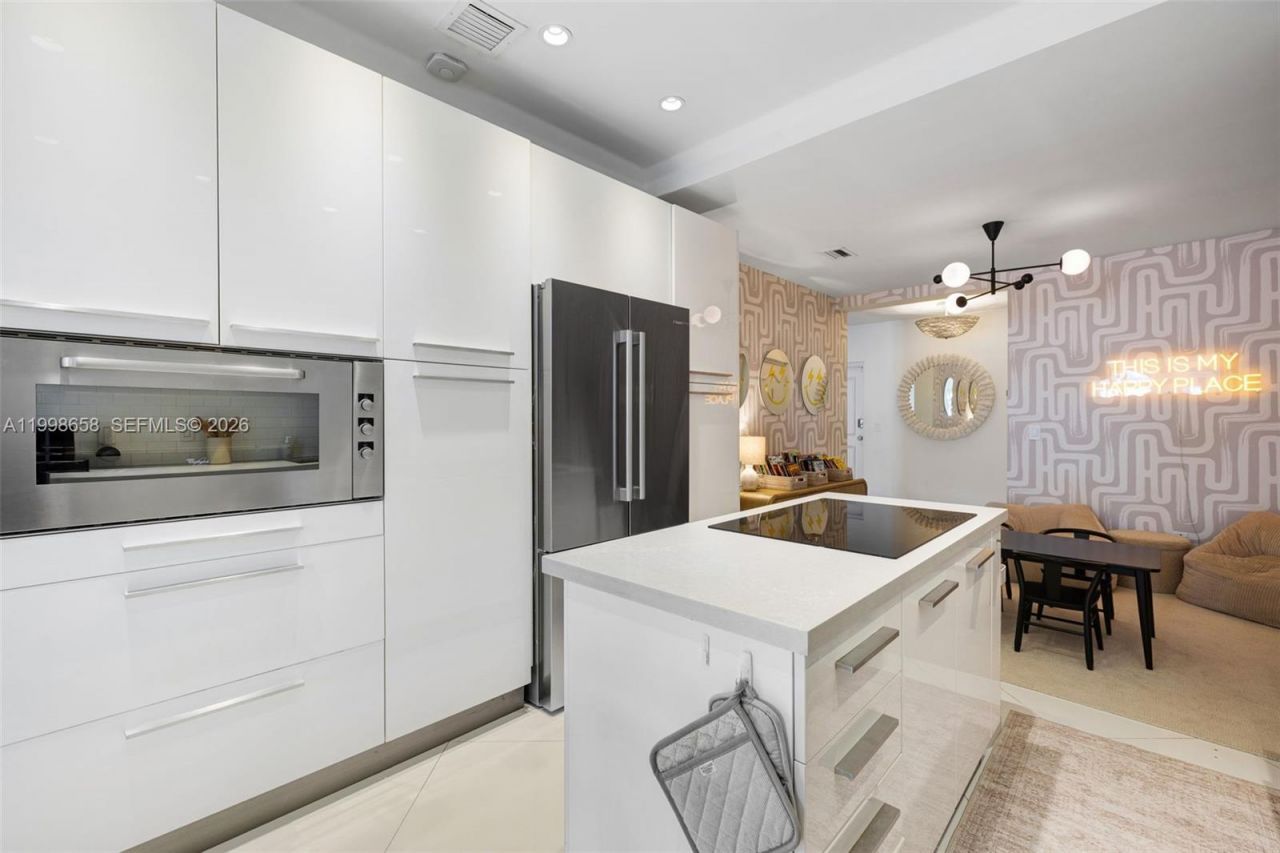 1415 Sunset Harbour Dr, Unit TH-102, Miami Beach, FL 33139 Photo
