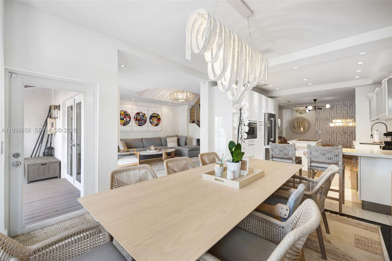 1415 Sunset Harbour Dr, Unit TH-102, Miami Beach, FL 33139 Photo