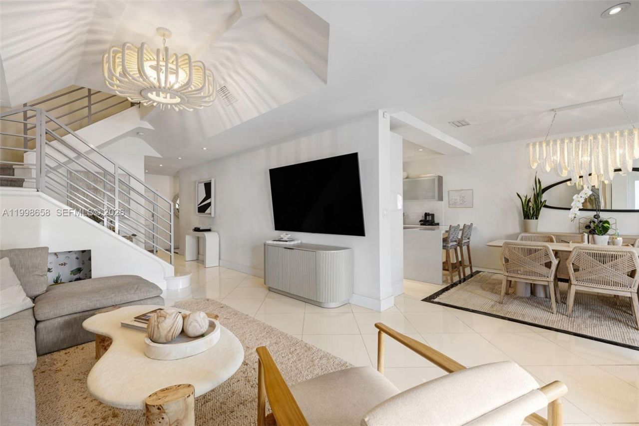 1415 Sunset Harbour Dr, Unit TH-102, Miami Beach, FL 33139 Photo