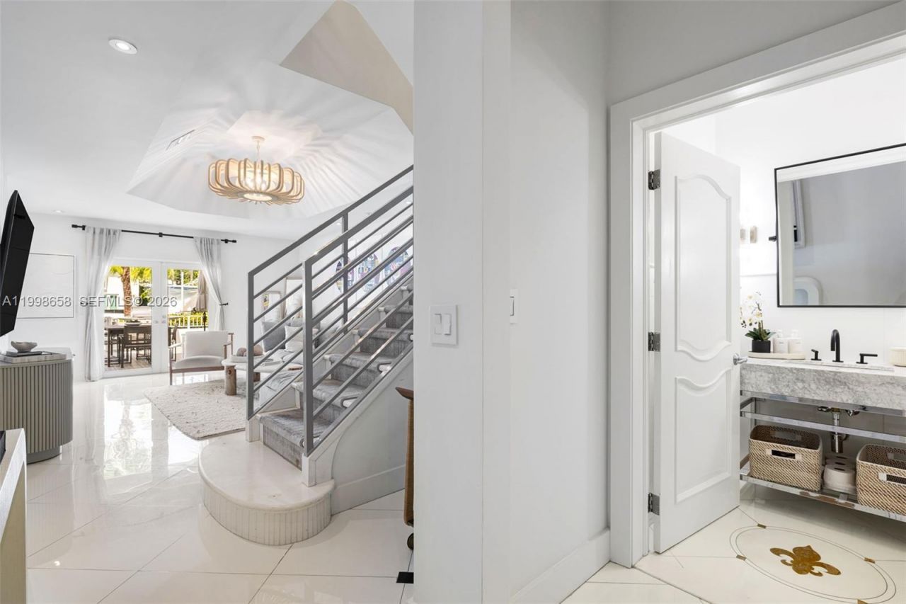 1415 Sunset Harbour Dr, Unit TH-102, Miami Beach, FL 33139 Photo