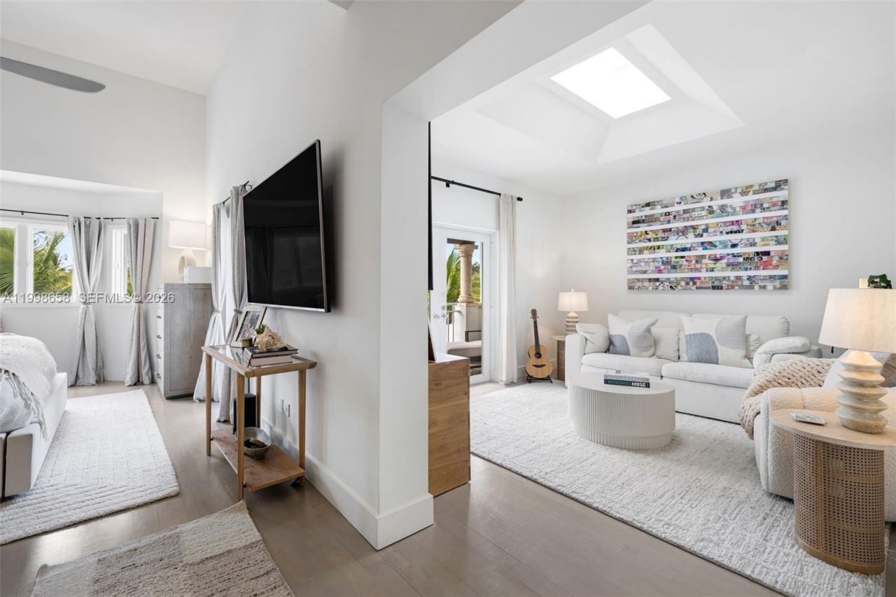 1415 Sunset Harbour Dr, Unit TH-102, Miami Beach, FL 33139 Photo