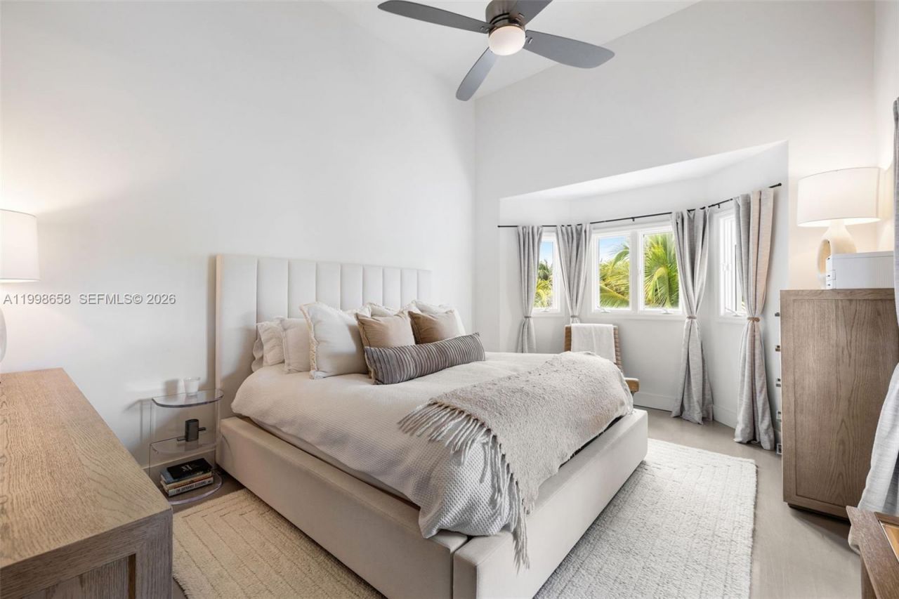 1415 Sunset Harbour Dr, Unit TH-102, Miami Beach, FL 33139 Photo