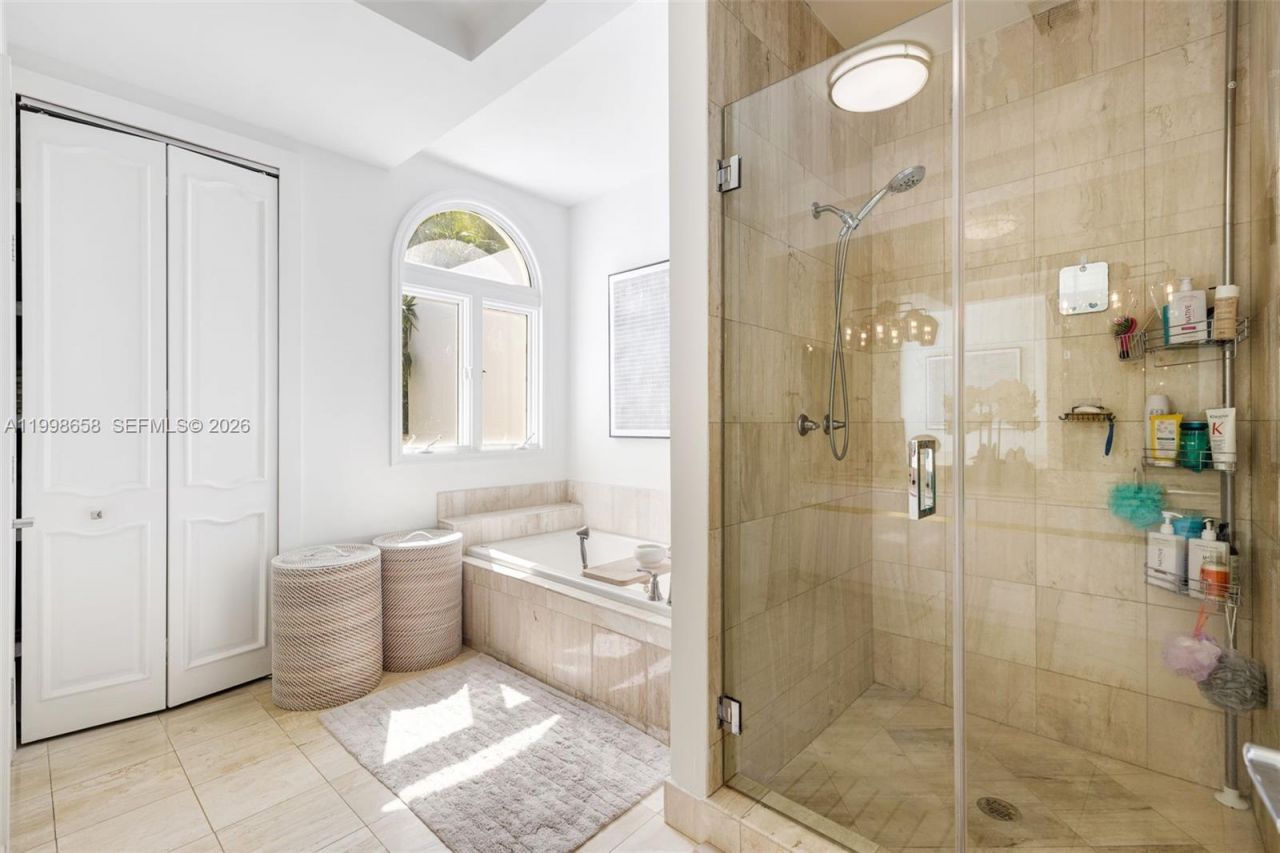 1415 Sunset Harbour Dr, Unit TH-102, Miami Beach, FL 33139 Photo