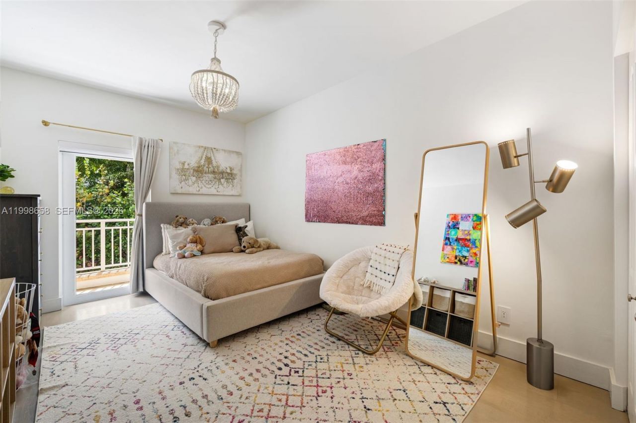 1415 Sunset Harbour Dr, Unit TH-102, Miami Beach, FL 33139 Photo