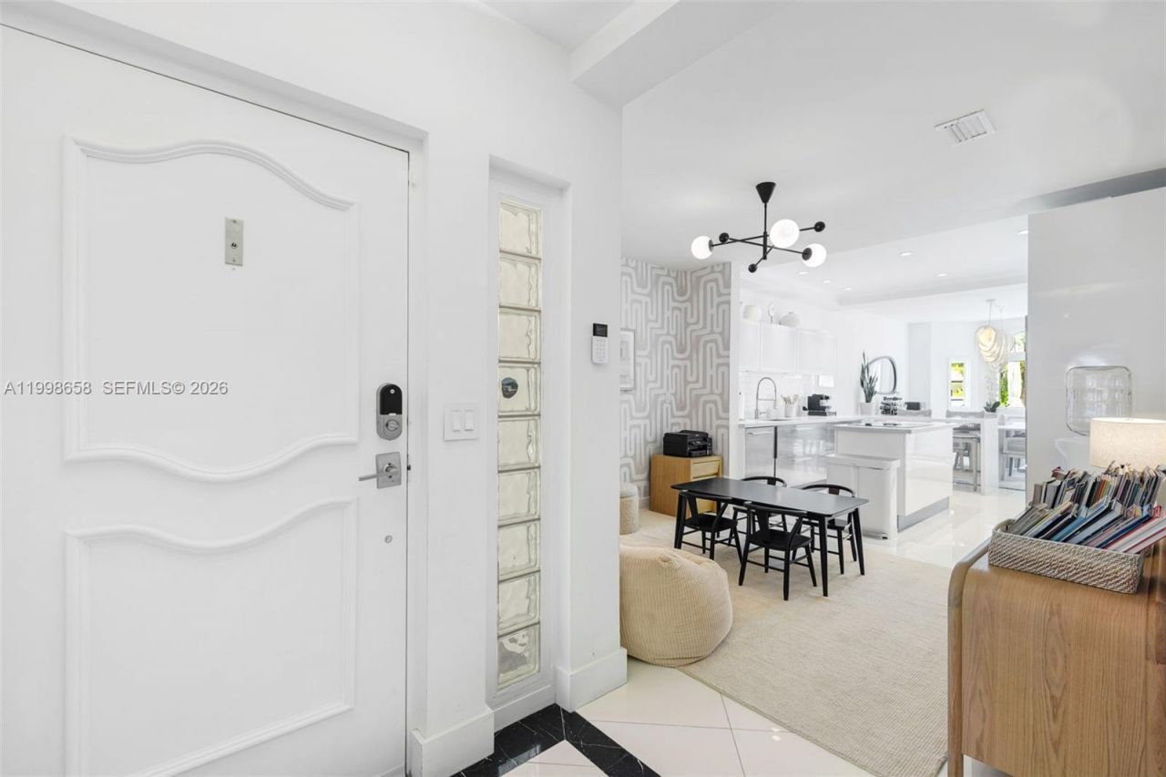 1415 Sunset Harbour Dr, Unit TH-102, Miami Beach, FL 33139 Photo