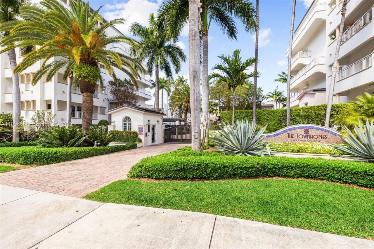 1415 Sunset Harbour Dr, Unit TH-102, Miami Beach, FL 33139 Photo
