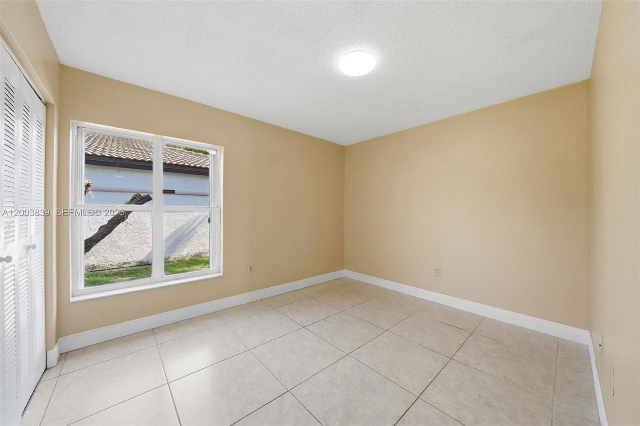 631 SW 88th Ct , Miami, FL 33174 Photo