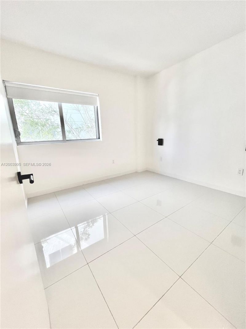 9940 W Bay Harbor Dr , Unit 5A-N, Bay Harbor Islands, FL 33154 Photo