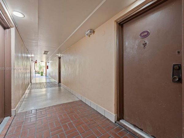 9440 W Flagler St , Unit 106, Miami, FL 33174