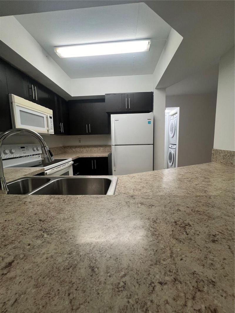 8335 SW 152 Av , Unit B-401, Miami, FL 33193 Photo
