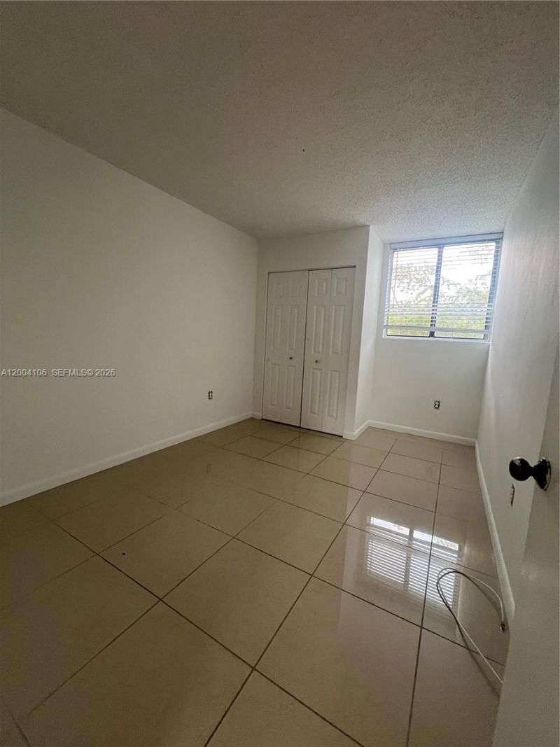 8335 SW 152 Av , Unit B-401, Miami, FL 33193 Photo