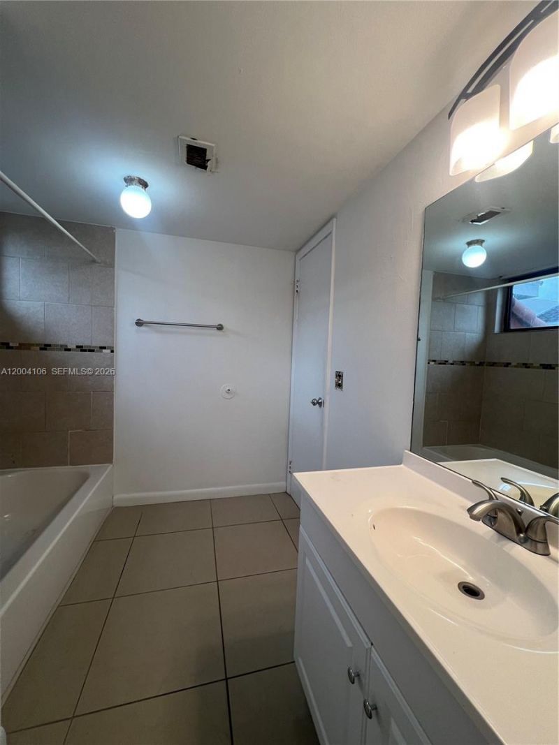 8335 SW 152 Av , Unit B-401, Miami, FL 33193 Photo