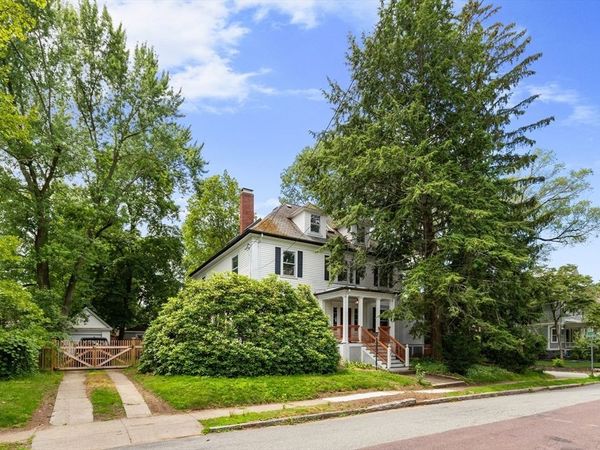 12 Windermere Ave, Unit 1, Arlington, MA 02476