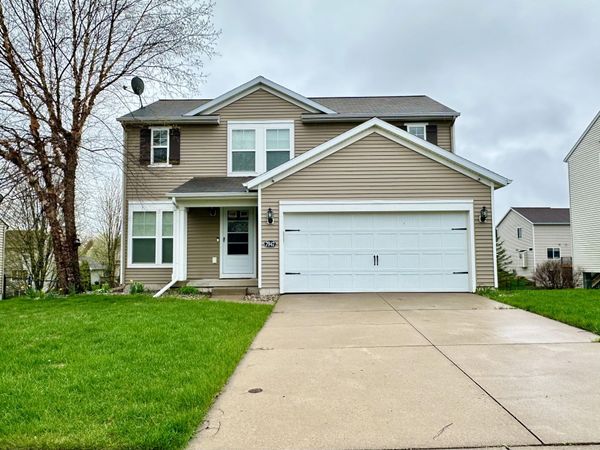 7947 High Knoll Drive SE, Byron Center, MI 49315