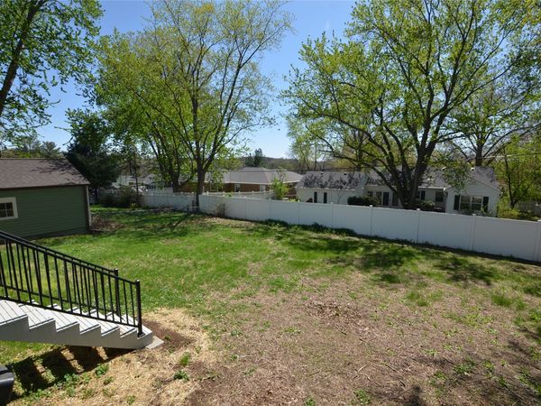 6128 Pleasant Drive , Des Moines, IA 50312