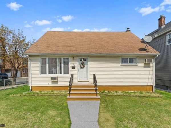 60 Hammond Ave, Passaic, NJ 07055