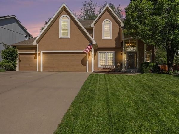 1830 Parkside Drive, Liberty, MO 64068