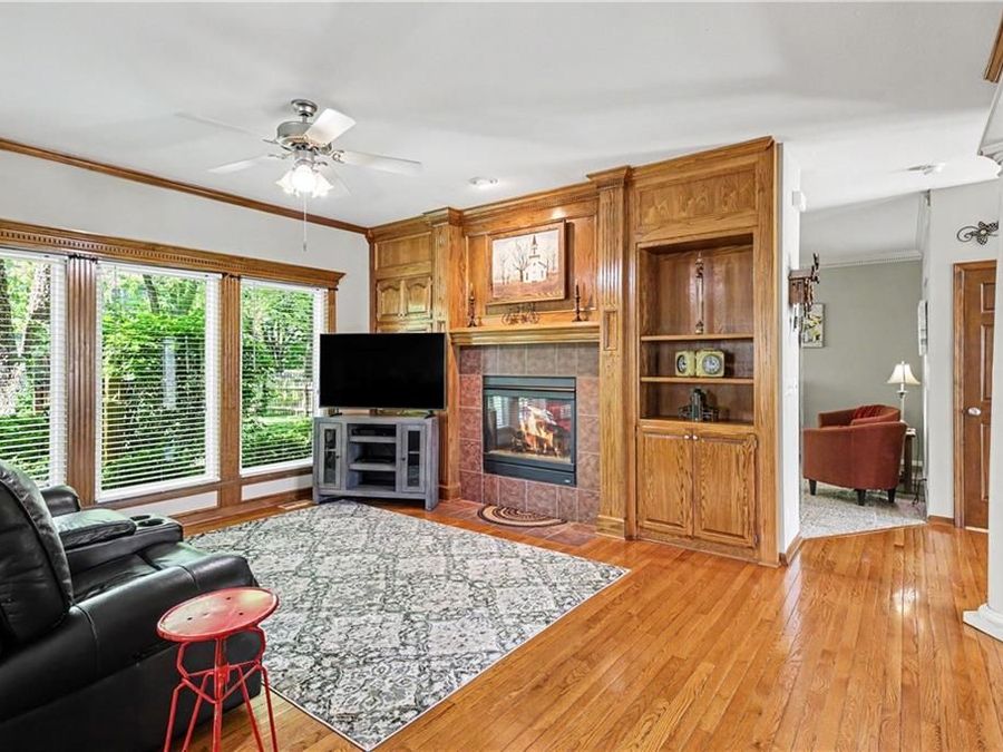 Property Image 16