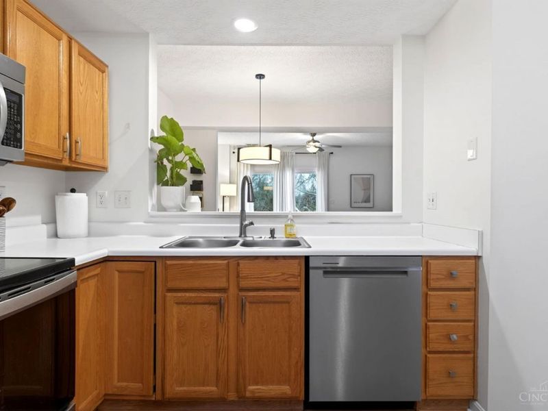 4335 Towneside Court, Mason, OH 45040 Photo 8