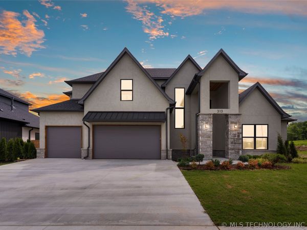 313 N 80th Street , Broken Arrow, OK 74014