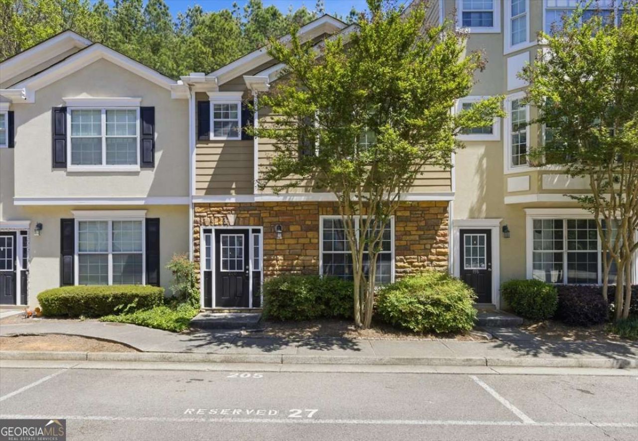 200 Riverstone Commons Circle, Canton, GA 30114 Main Photo