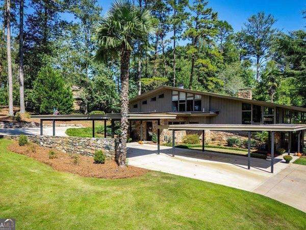 320 East Club Drive, Carrollton, GA 30117