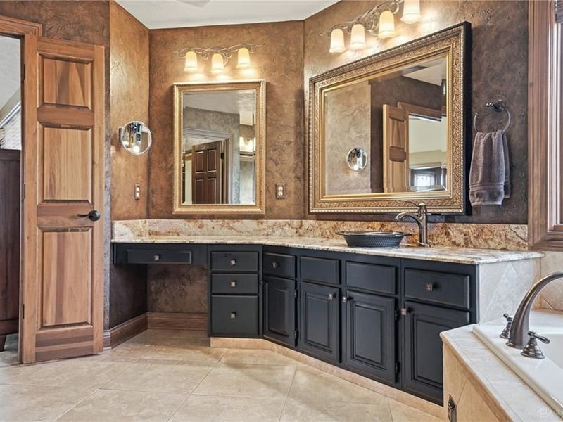 1963 Scenic Hills Court, Washington Township, OH 45459 Photo 46